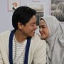 Adem Banget, 5 Momen Roger Danuarta Ibadah Umroh Pertama