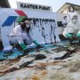 Desak Pertamina Buka Data Tumpahan Minyak di Karawang