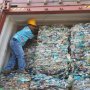 Indonesia Kirim Balik 9 Kontainer Sampah Plastik ke Australia