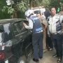 Parkir Sembarangan, WNA di Jakarta Selatan Berdebat dengan Petugas Dishub