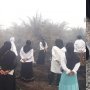 Viral Foto Kumpulan Emak-emak Selfie di Lokasi Kebakaran Hutan