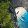 Perpaduan Laut Biru dan Bangkai Kapal, Potret Cantiknya Pantai Navagio