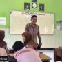 Digombalin Muridnya, Balasan Guru Ini Tak Terduga