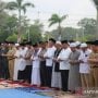Teror Asap dan Kemarau, PNS Bangka Belitung Bareng TNI Salat Minta Hujan