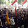 Aksi Mahasiswa di Tasikmalaya, Gapura DPRD Roboh dan Kaca Gedung Pecah