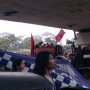 Demo Rusuh DPR Meluas, Mahasiswa Rusak Pos Polisi di Senayan