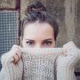 Ada Cara Khusus, Tips Mencuci dan Menyimpan Sweater Rajut