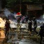 Demo Ricuh Hingga Dini Hari, Pos Polisi Tomang Dibakar Perusuh