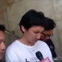 Miris Lihat Mahasiswa Ditahan di Polda, Ananda Badudu Berderai Air Mata