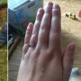 Lamaran Unik, Pria Ini Tanam Cincin Tunangan dan Benih Wortel