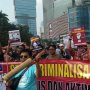 Dandhy Laksono Jadi Tersangka, AJI Jakarta Gelar Aksi Jalan Mundur di HI