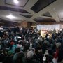 Sebelum Bubar, Masa Aliansi Semarang Raya Segel Pintu DPRD Jateng