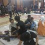 Demo di Bandung Ricuh, Ratusan Korban Sesak Napas Terpapar Gas Air Mata
