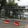 Jalan Medan Merdeka Barat Dipasang Kawat Berduri, Buruh Dilarang ke Istana