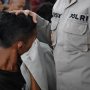 Pelajar yang Ikut Demo di DPR Menangis saat Dipulangkan Polisi