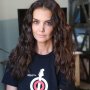 Biar Cantik Seperti Katie Holmes, Tiru Gaya Barunya Pakai Kardigan
