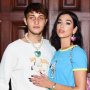 Serasi Imutnya, Anwar Hadid dan Dua Lipa Kompakan Nail Art
