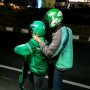 Dua Ojol Bikin Parodi Pakai GrabWheels, Malah Disemprot Akun Resmi Grab