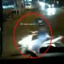Bikin Geregetan Semua Orang, Pemotor Nyaris Tergilas Saat Terobos Damkar