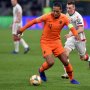 Belanda Hanya Menang Tipis, Van Dijk Kritik Lapangan Milik Belarusia
