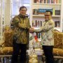 Pakai Batik, Prabowo Temui Cak Imin di DPP PKB