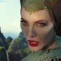Ada Perdebatan Panjang di Balik Warna Lipstik Angelina Jolie