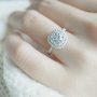 Niatnya Pamer, Cincin Berlian Wanita Ini Malah Diejek Habis-habisan