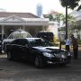 Kok Mercedes Benz Wakil Presiden Isi Bensin Pakai Jeriken?