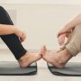 4 Manfaat saat Pasangan Yoga Bersama, Bisa Lebih Intim Lho