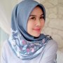 Tampil Rapi Seharian, Ini 3 Rahasia Hijab Tegak Sempurna