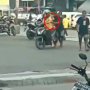 Waspada, Pencurian Modus Tukang Parkir Ini Incar Pemotor Wanita
