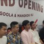 Gibran dan Kaesang Bawa Makanan Lokal ke Mal yang Didominasi Kuliner Asing