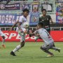 Liga 1: Arema FC Batal Menang di Pakansari, PSM Pecundangi Madura United
