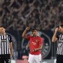 Catatan Miris di Balik Kemenangan Manchester United