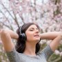 5 Dampak Buruk Pakai Headphone Terlalu Lama, Tak Boleh Lebih 60 Menit