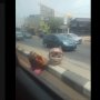 Kena Macet, Pria Dapat Pesan Menohok yang Bikin Terenyuh Dari Bocah Ini