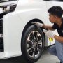 Rasa Eksklusif: Main Golf Bisa Sambil Merawat Mobil