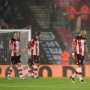 Dilucuti Leicester City 0-9, Para Pemain Southampton Donasikan Gaji
