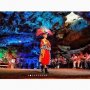 Menilik Keindahan Gua Lawa yang Jadi Panggung Fashion Show Batik