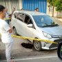 Pria Misterius Tewas Bersimbah Darah di Mobil, Warga Bogor Geger