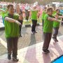 Sambut Hari Guru Nasional, Menteri Fachrul Razi Senam Bersama Guru Madrasah