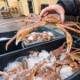 Hadirkan Mesin Capit Berhadiah Kepiting Hidup, Restoran Ini Dihujat Netizen