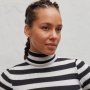 Cerita Alicia Keys tentang Putranya yang Malu Pakai Kuteks Pelangi