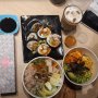 Maki-San, Restoran Jepang Berkonsep DIY, Sushi dan Salad Bikin Sendiri