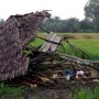 6 Warga Agam Disambar Petir Saat Berteduh di Pondok Sawah, 1 Orang Tewas