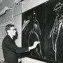 9 Fakta Menarik Yves Saint Laurent, Jadi Desainer Ternama Usai Dipecat Dior