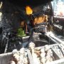 Jualan Tahu Bulat Naik Avanza, Mobil Pedagang Ini Malah Kebakaran