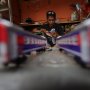 Melihat Proses Pembuatan Miniatur Kereta