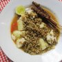 Jalan-jalan ke Surabaya, Yuk Cicipi Uniknya Sajian Lontong Kupang Ini