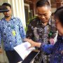 Temui Mahfud MD, Menteri Siti Nurbaya Laporkan Masalah Karhutla
